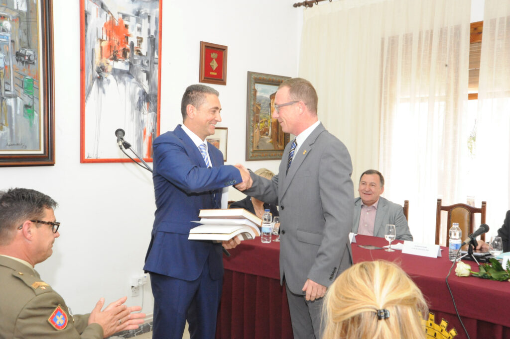 18.-MANÉ.-PREMIO.-FELIP.-Entrega-2015.-Red.-99